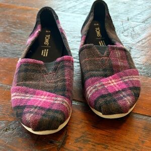 Women’s Wool plaid Tom’s slip ons